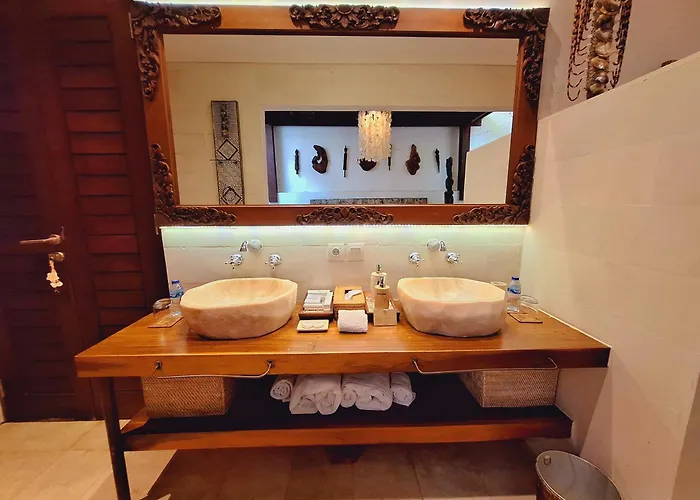 Naty - 6 Bedrooms Luxury Villa *