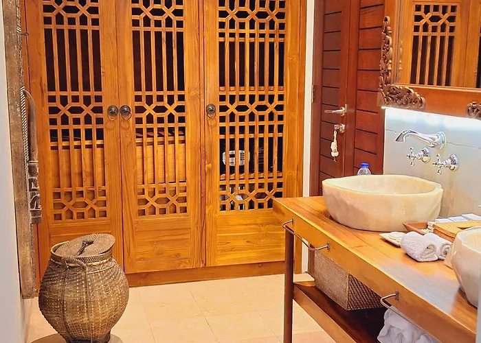 Naty - 6 Bedrooms Luxury