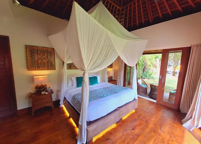 Naty - 6 Bedrooms Luxury * Canggu (Bali)