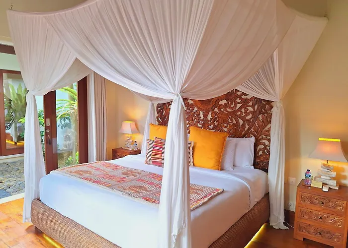Naty - 6 Bedrooms Luxury Villa