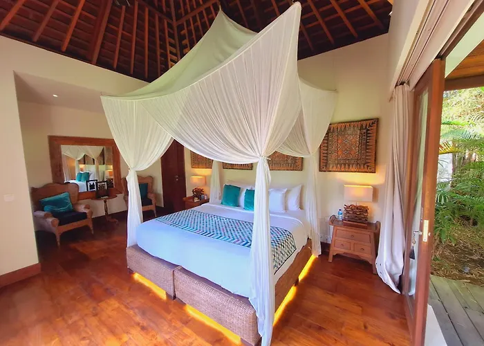 Villa Naty - 6 Bedrooms Luxury Canggu (Bali)