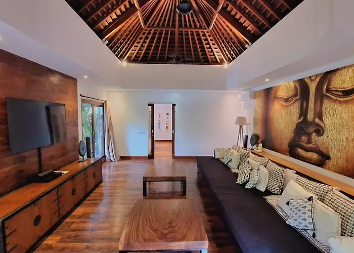 Naty - 6 Bedrooms Luxury Villa *