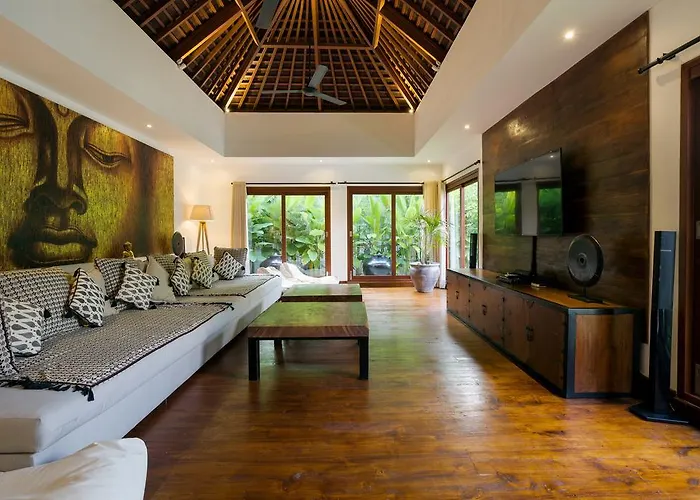 Naty - 6 Bedrooms Luxury Villa *